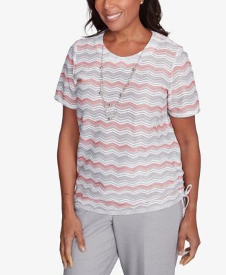 Women's Estate of Mind Chevron Shimmer Top with Necklace