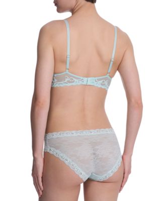 Women's Feathers Lace Contour Underwire Plunge Bra 730023