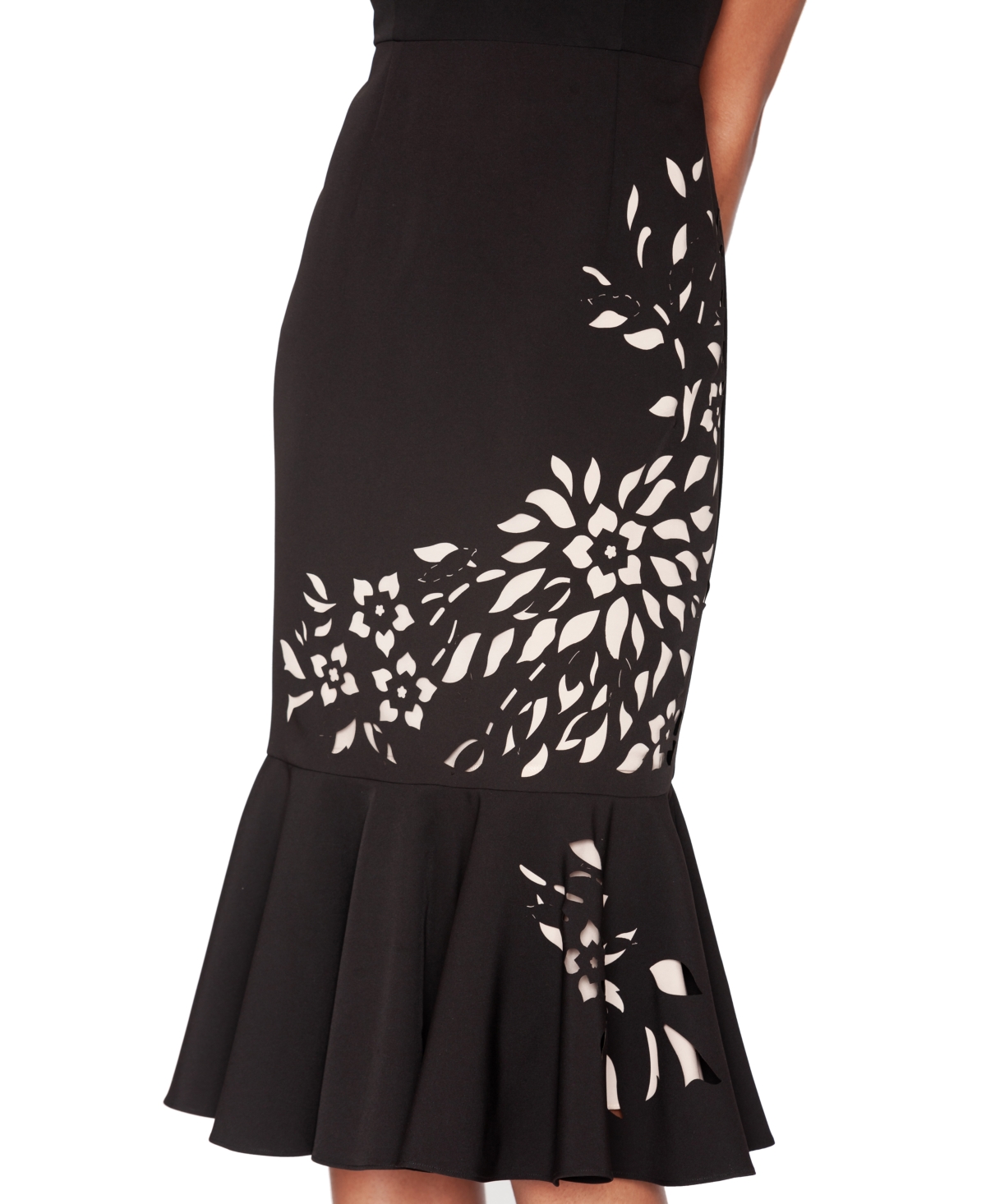 WHITE TIE BY SHANI SHANI WOMEN'S LASER CUT FLOUNCE-HEM MIDI DRESS 