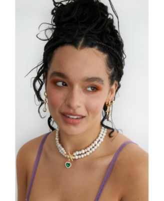 Freshwater Pearl Necklace With Green Heart Charm 15.0&iquest;