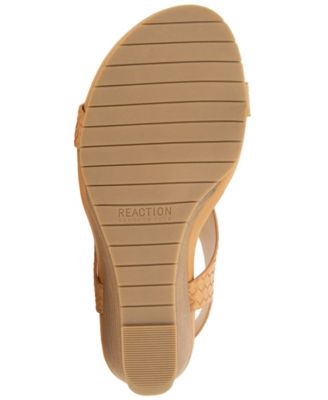 Women's Greatly Thong Almond Toe Wedge Sandals