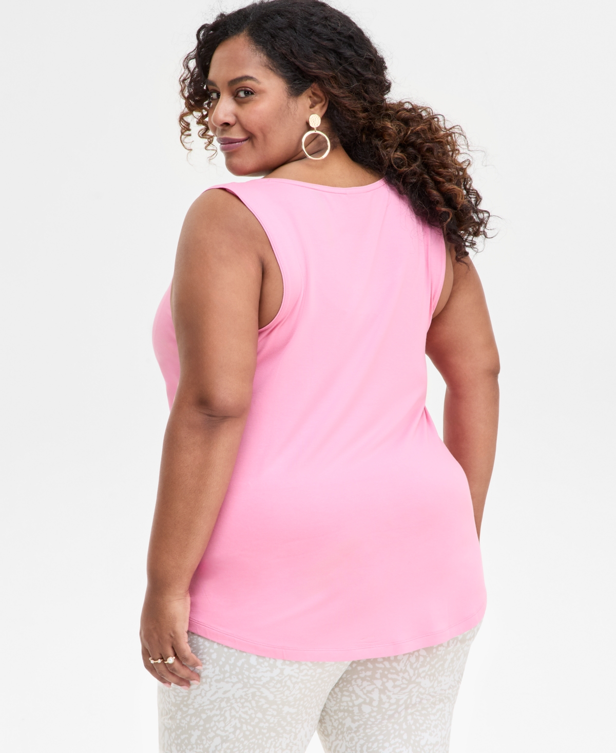 JM COLLECTION PLUS SIZE SCOOP-NECK SLEEVELESS TOP, EXCLUSIVELY AT MACY'S 