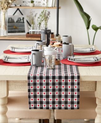 Hearts Dobby Check Table Runner, 14" x 108"