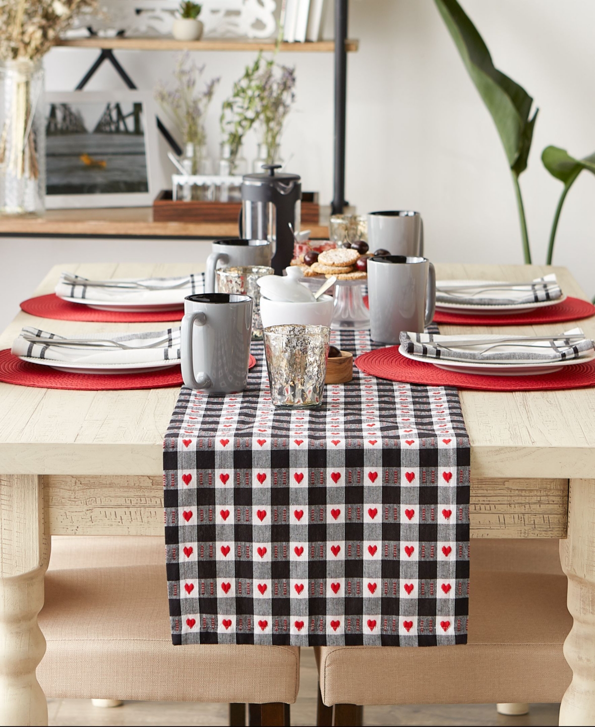 Design Imports Hearts Dobby Check Table Runner, 14" X 108" In Black,red