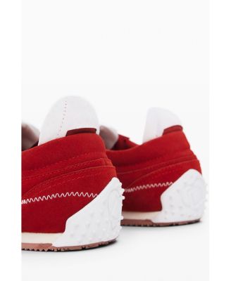 Women's Retro sneaker tongue