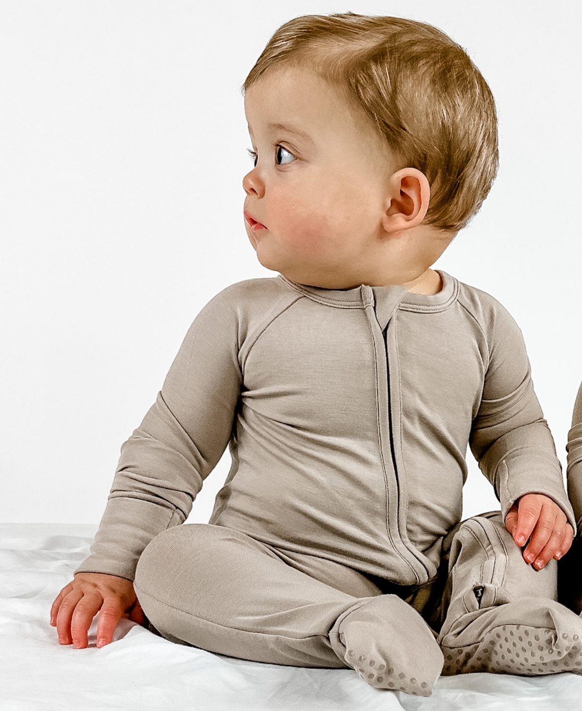 Tiny Knot Co. Baby Boys And Girls Convertible 2 Way Zippered Footed Coverall In Canyon