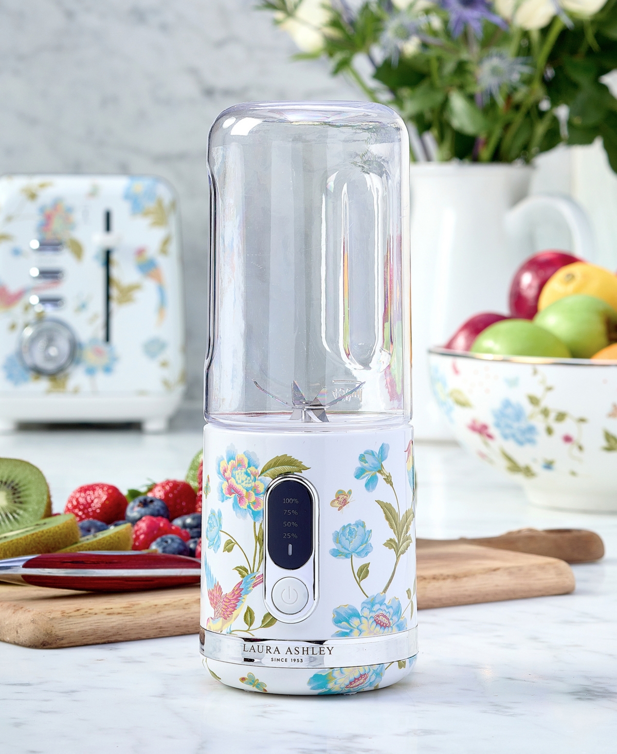 Laura Ashley Cordless Portable Single-serve Smoothie Maker In Elveden White
