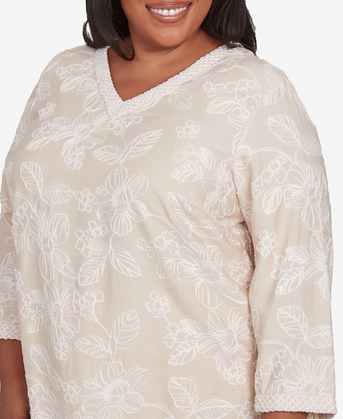 Alfred Dunner Plus Size Catalina Island Tossed Floral Embroidery V-neck Top In Linen