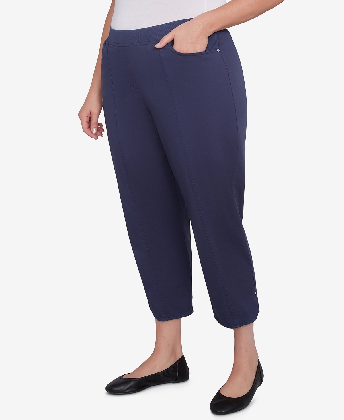 Alfred Dunner Plus Size Parrot Cay Novelty Cuff Tummy Control Capris Pants In Marine Blue