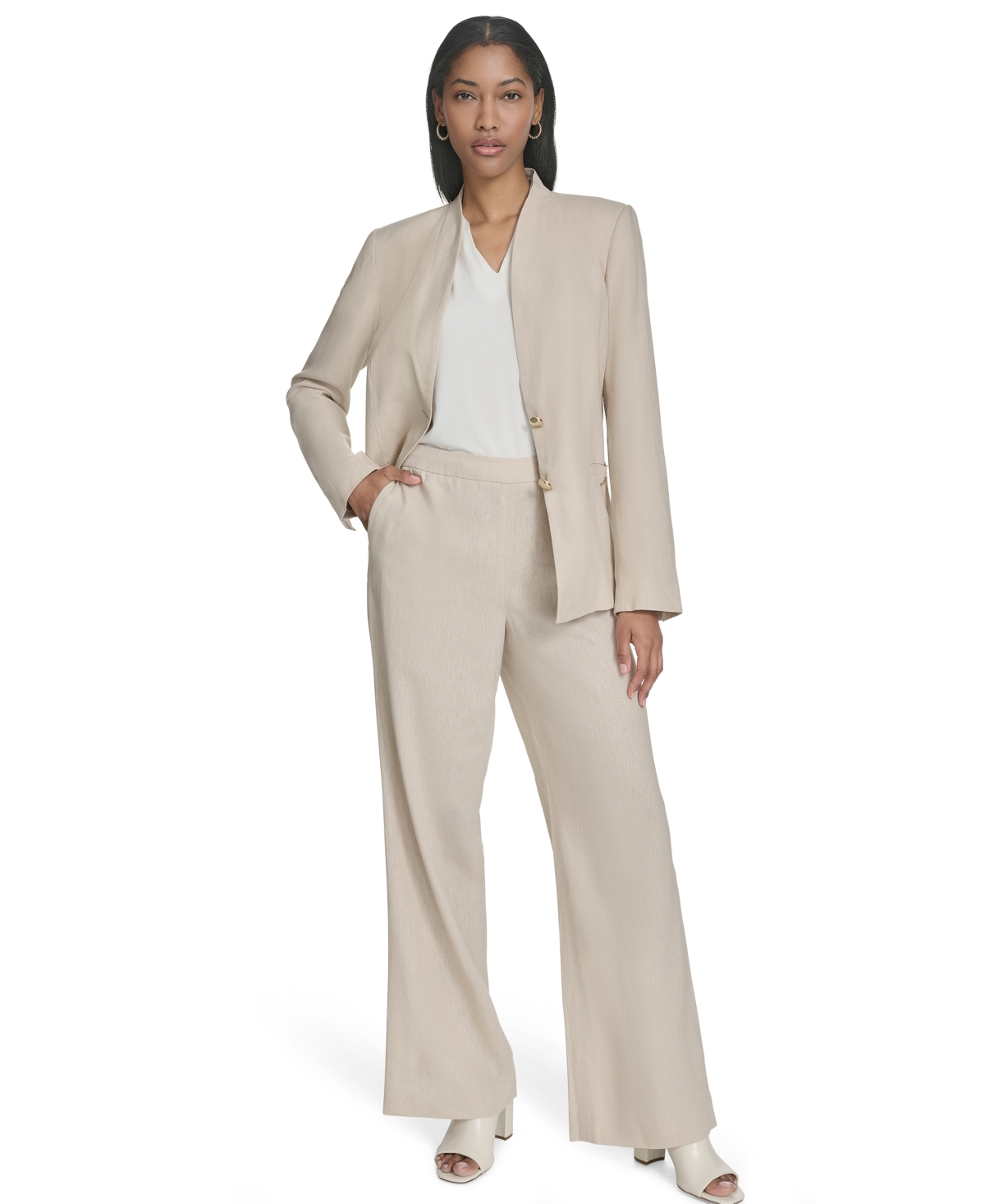 HALSTON WOMEN'S COLLARLESS TWO-BUTTON BLAZER 