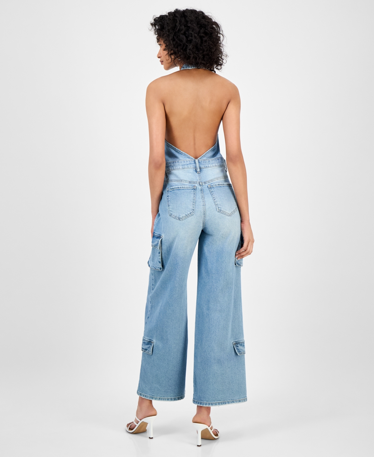 BARIII WOMEN'S DENIM HALTER CARGO-POCKET JUMPSUIT 