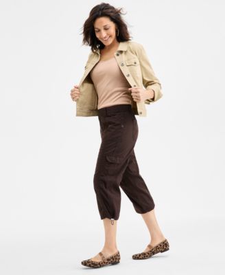 Women's Mid-Rise Cargo Capri Pants