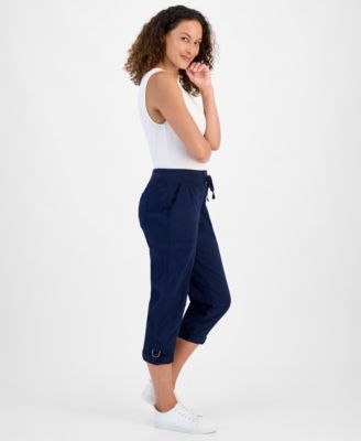 Petite D-Ring Capri Pants