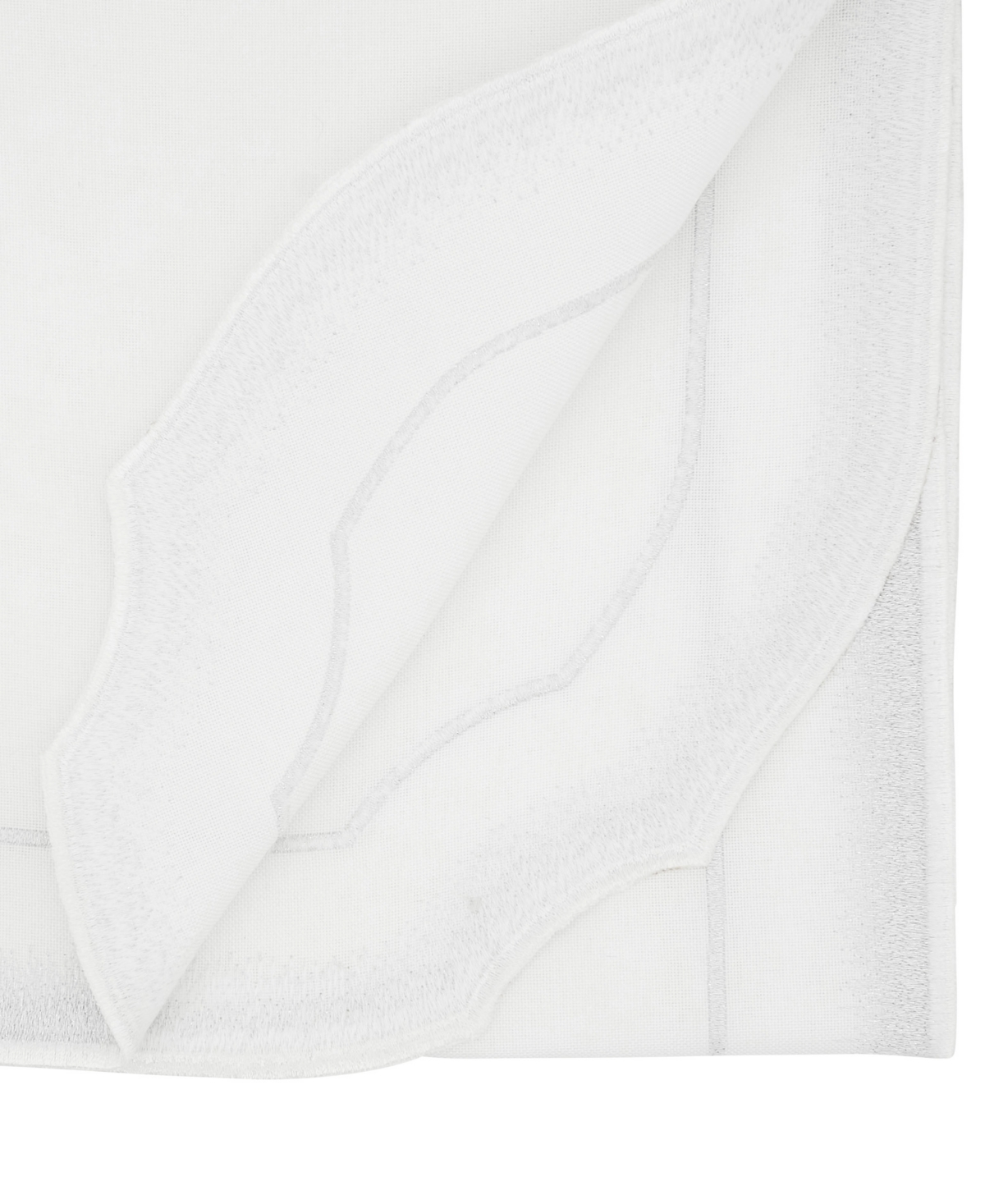 Saro Lifestyle Elegant Embroidery Detail Table Runner, 16" X 70" In Silver