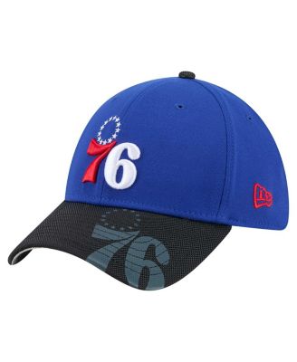 New Era - Men's Royal/Black Philadelphia 76ers Sport Night Visor Hit 39THIRTY Flex Hat