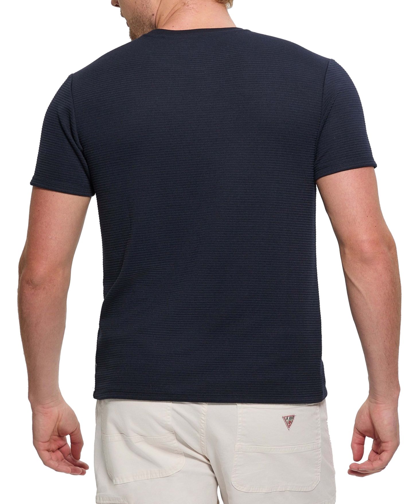 Мужская футболка GUESS Relaxed-Fit Linear Textured Short-Sleeve Crewneck, цвет: Синий — фото 4