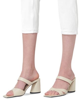 Women's Mid-Rise Pull-On Denim Capri Leggings