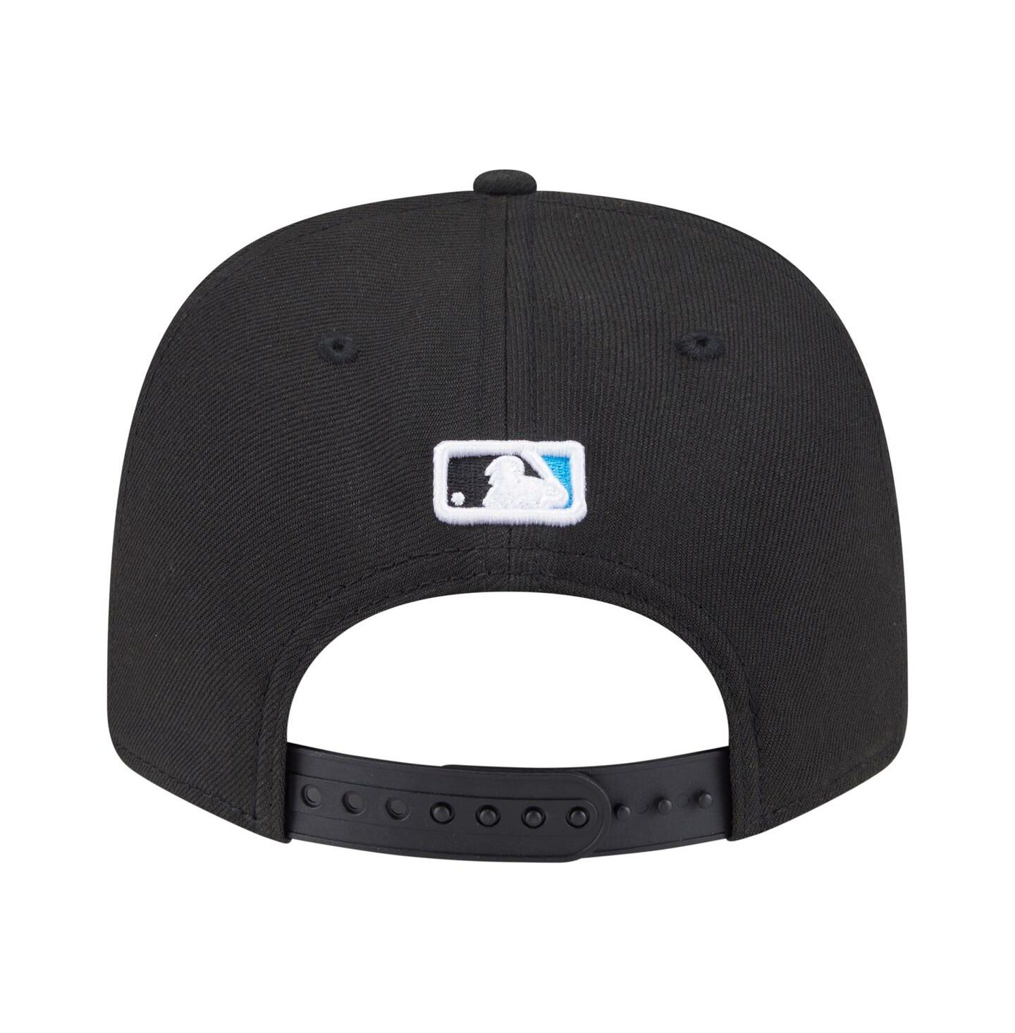 Мужская кепка New Era Black Miami Marlins Player Replica 9SEVENTY Adjustable Hat — фото 3