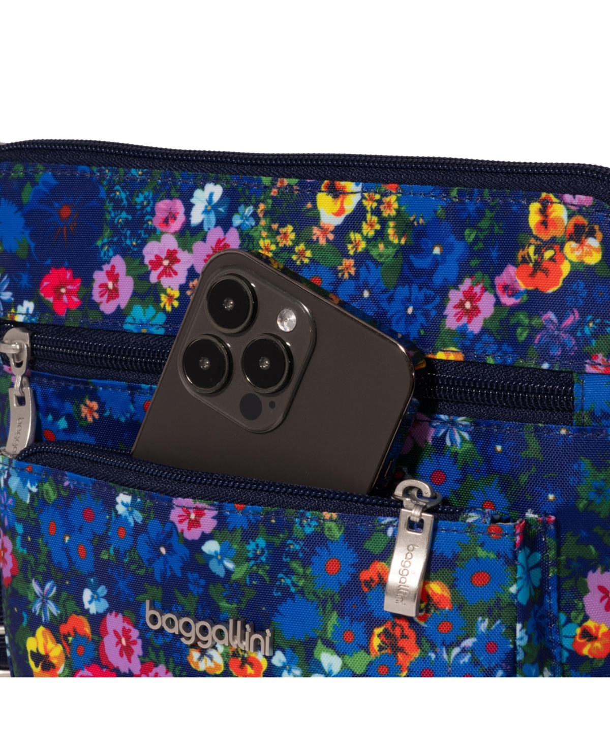 Baggallini Pocket with Rfid Crossbody Bag