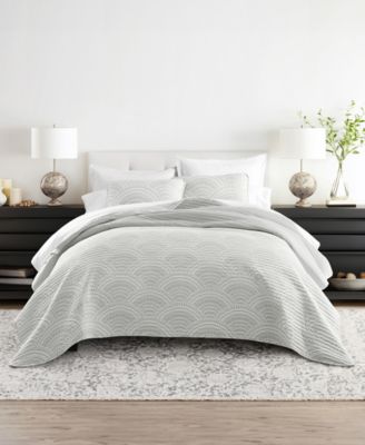 Scallop Reversible 3-Pc. Lightweight Quilt Set, King/California King