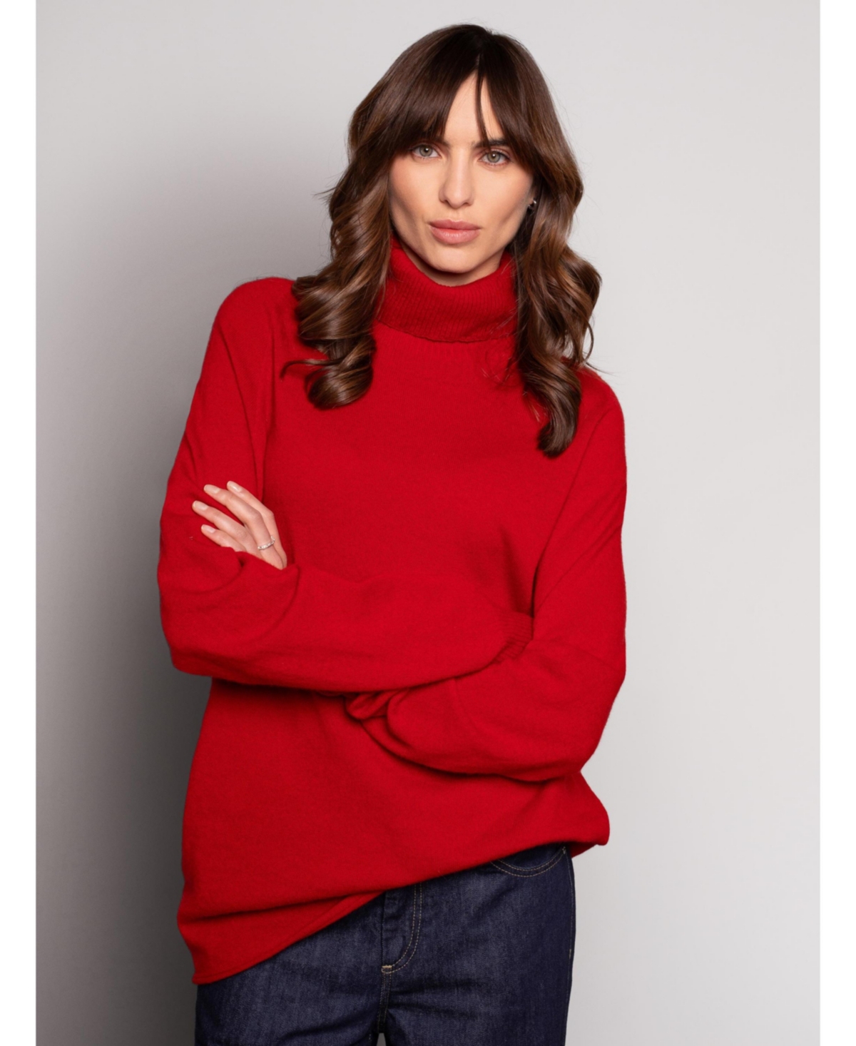 Women's Geelong Wool Slouch Turtleneck Sweater - Pillarbox red