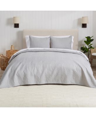 Pinsonic Medallion Microfiber Quilt Set With Shams