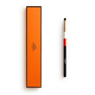 Les Pinceaux Herm&egrave;s Le Contour Brush