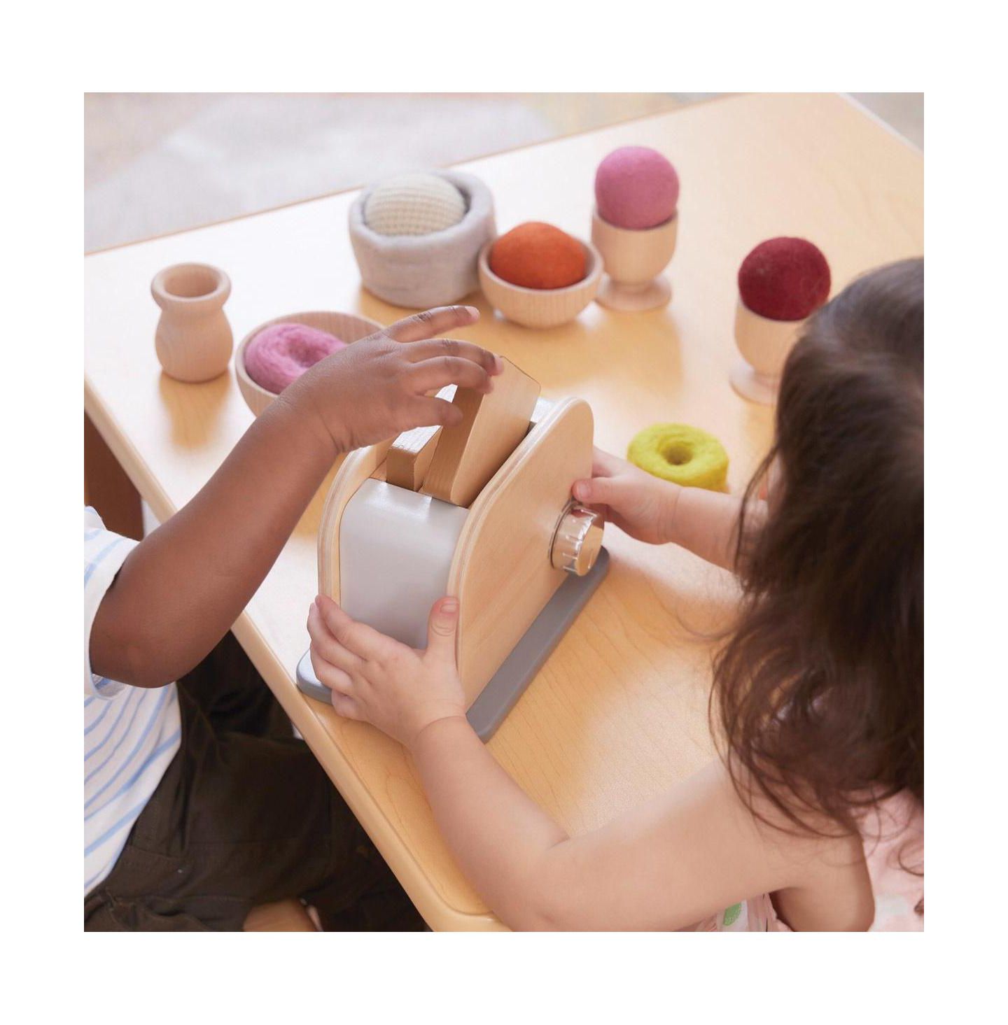 Детские игрушки Kaplan Early Learning Pop Up Toaster, цвет: Бежевый / Хаки — фото 2