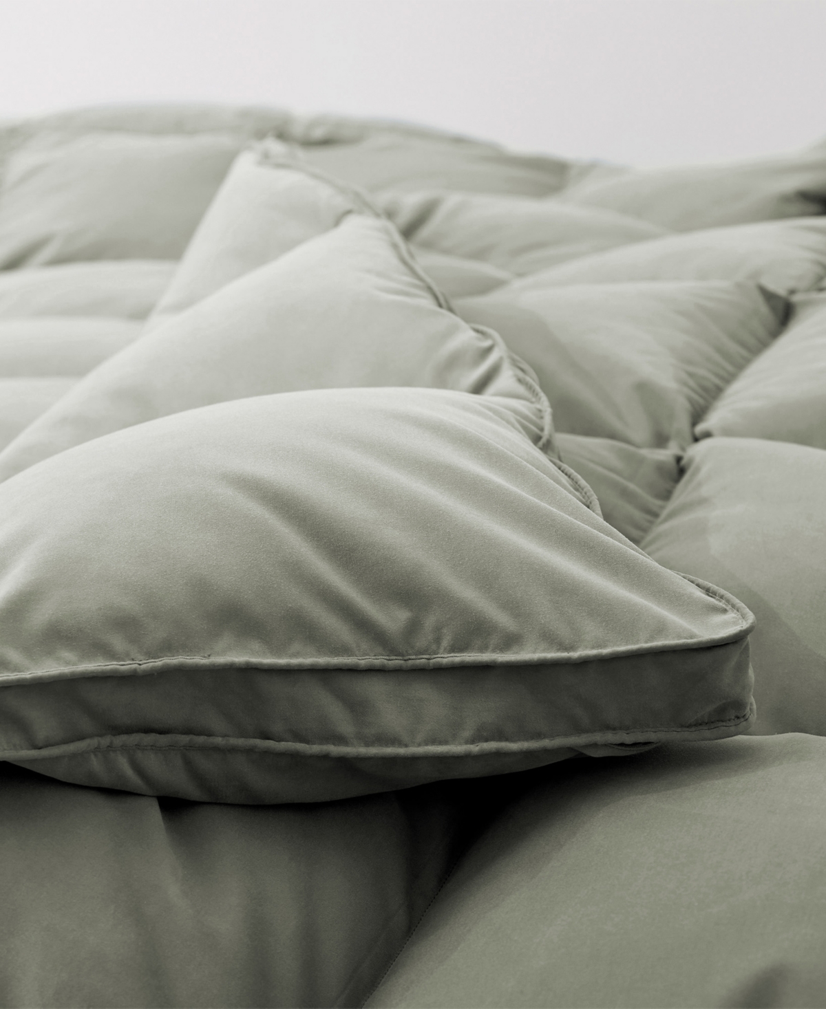 Unikome Medium Warmth Goose Feather Down Fiber Comforter, King In Green