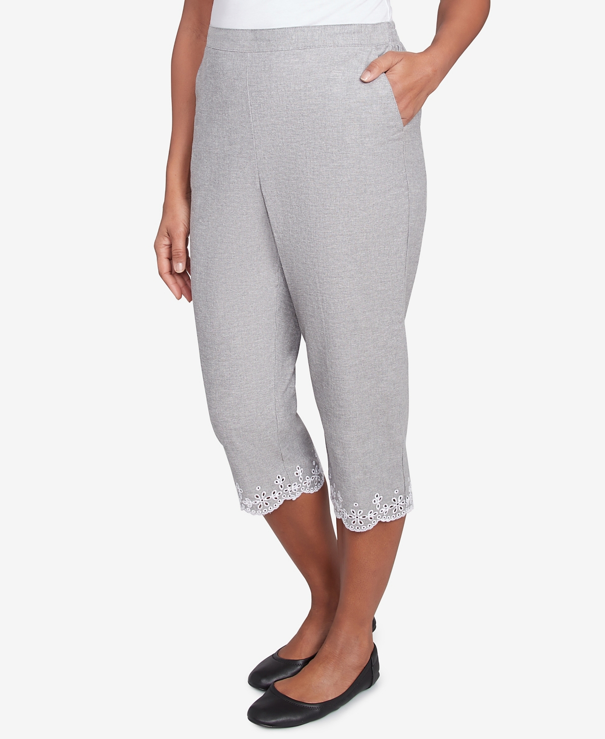Alfred Dunner Petite Crystal Springs Eyelet Embroidered Capri Pants In Gray