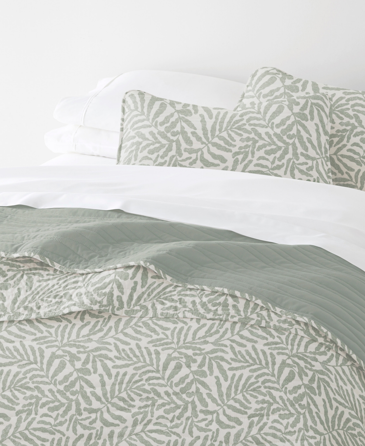 Ienjoy Home Tossed Ferns Reversible 2-pc. Quilt Set, Twin/twin Xl
