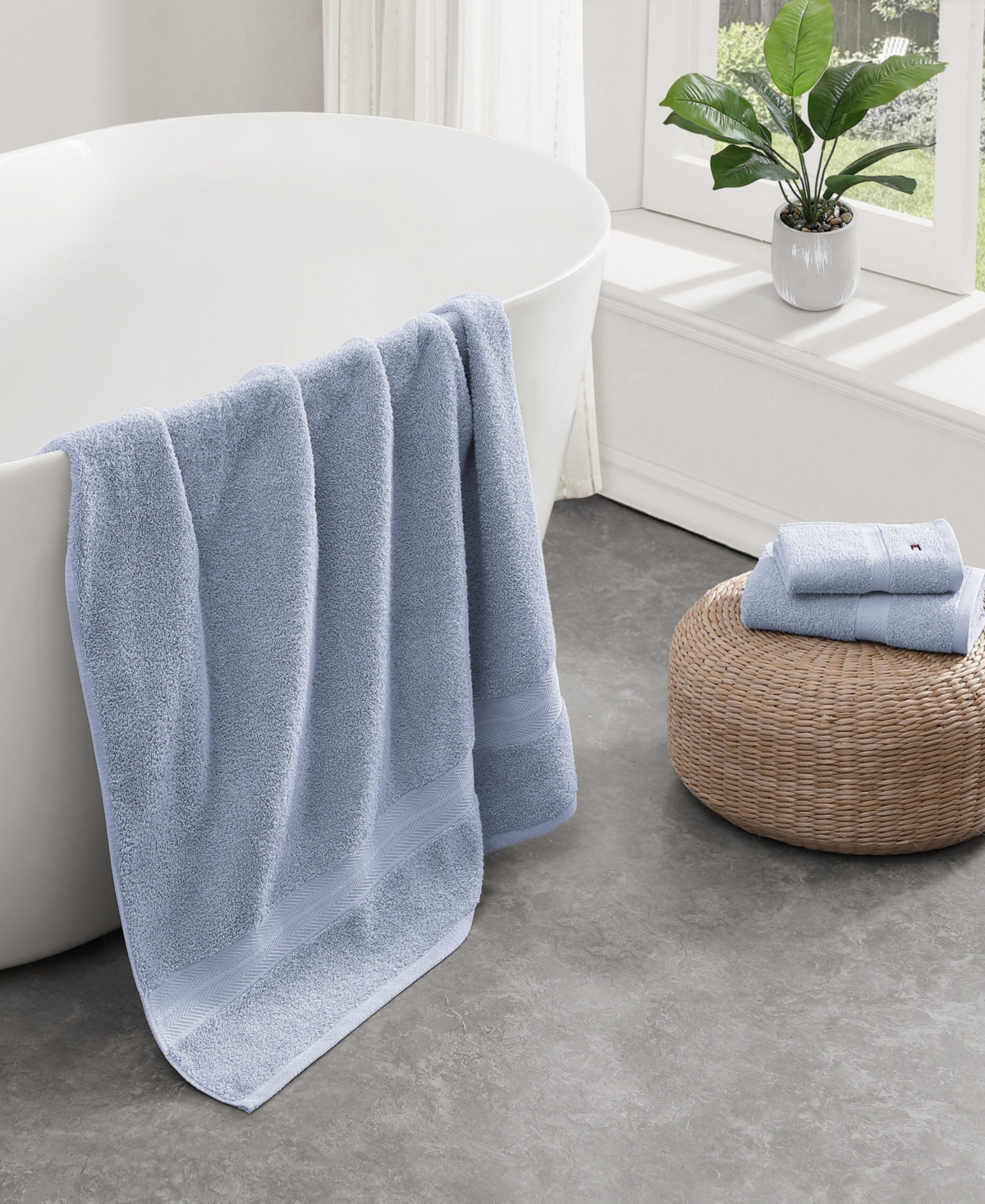 TOMMY HILFIGER HOME MODERN AMERICAN SOLID COTTON WASHCLOTH, 13" X 13" 