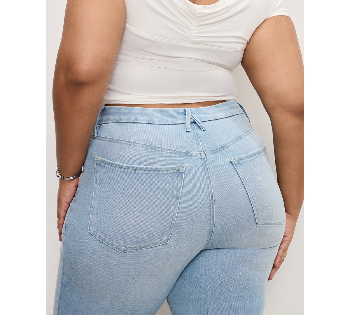GOOD AMERICAN WOMEN'S SOFT TECH GOOD LEGS FLARE JEANS 