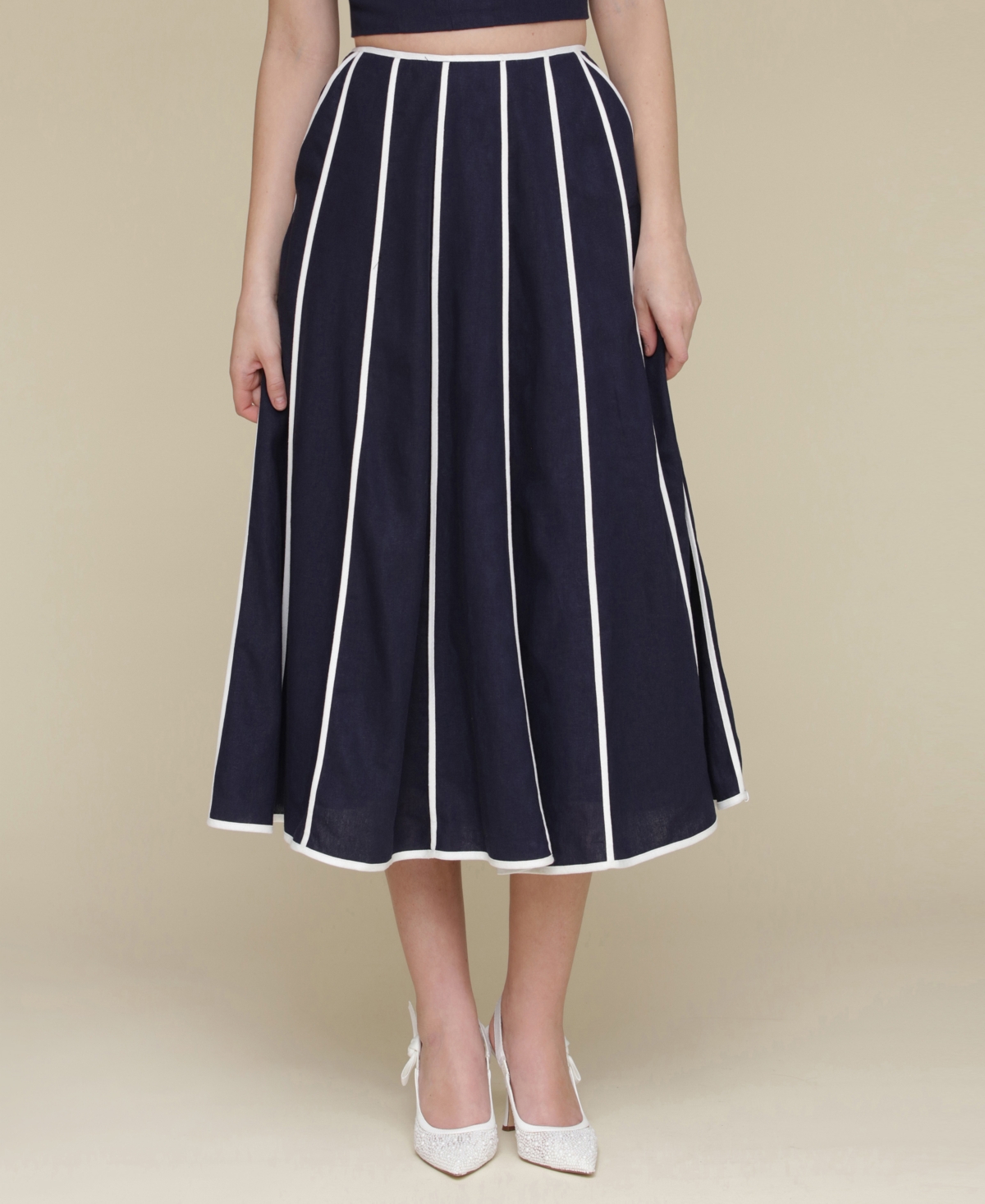Shop Avec Les Filles Women's Contrast-trim Linen-blend Midi Skirt In Navy,white