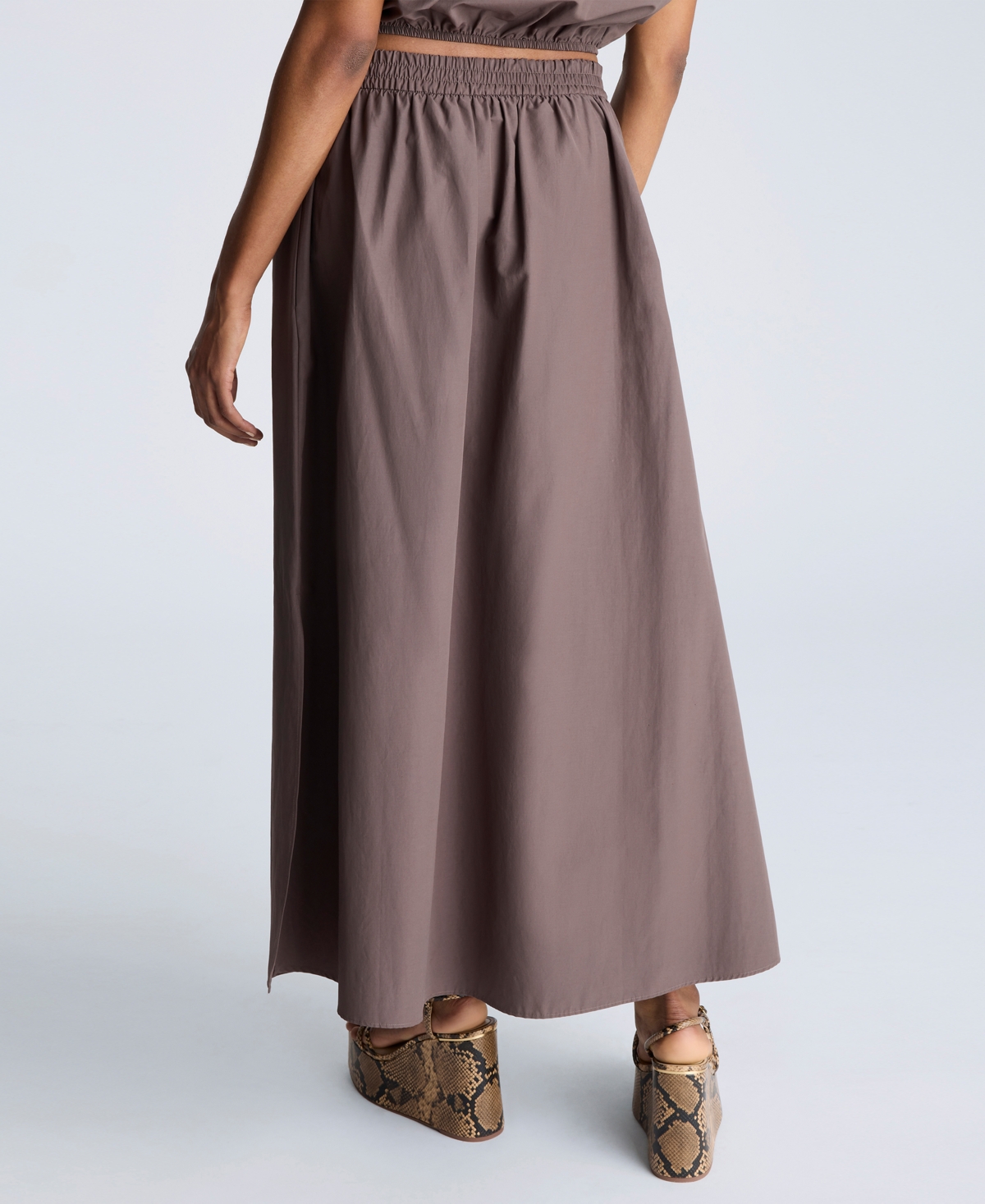 Kenneth Cole Elastic Hem Crop Top In Mocha Brown