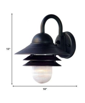 Outdoor Wall Light with Three-Tier Lamp Shade – Stylish Lighting for Exterior Spaces