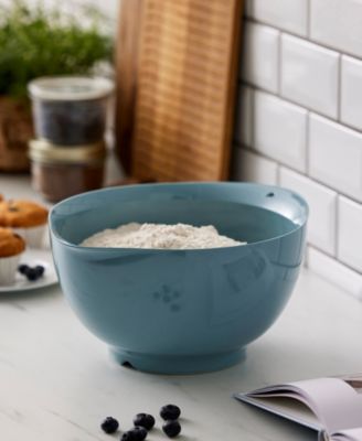 Victoria 4-Quart Mixing Bowl