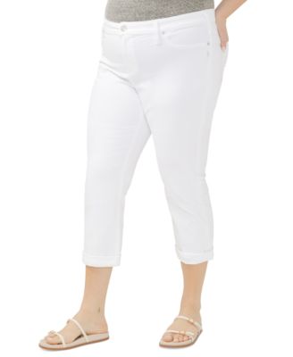 Plus Size Elyse Mid Rise Comfort Fit Capri Jeans