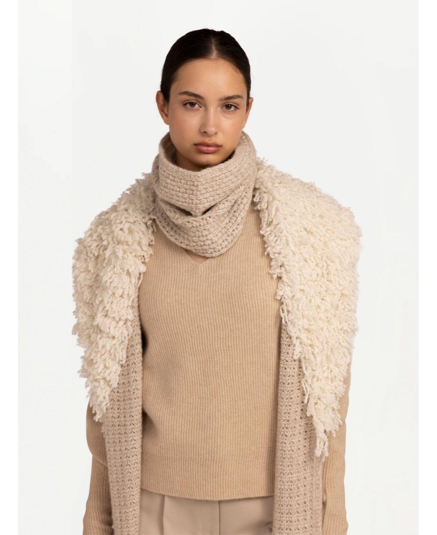 Женский жилет Gobi Cashmere Loop-Stitched Cashmere Vest, цвет: Нейтральный устричный серый — фото 1