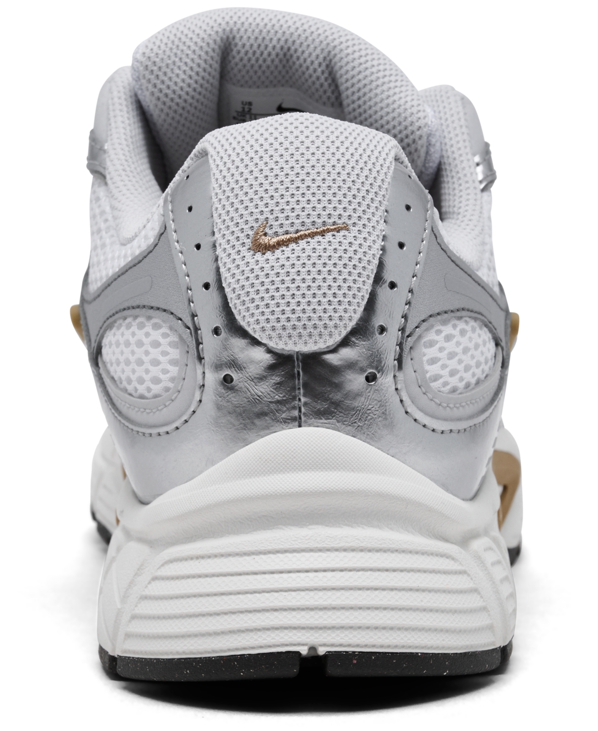 Nike V5 Rnr Sneaker In White,medium Ash,beige,metal