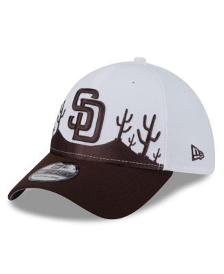 New Era - Men's White/Dark Brown San Diego Padres 2025 Spring Training Landscape 39THIRTY Flex Hat