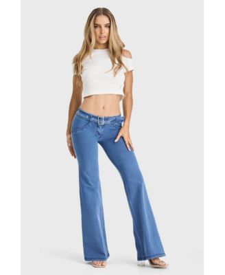 Women's Belted Low-Rise Sculpting Flare Jeans