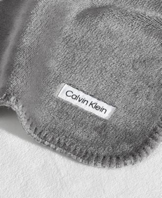 Modern Solid Reversible Throw, 70" X 50"