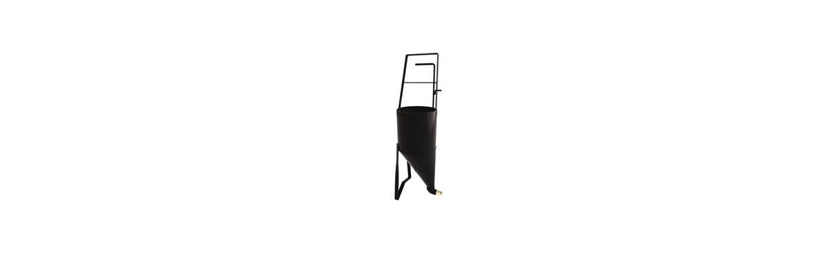 19-113 Crack Filler Pour Pot 2 Gallon - Black