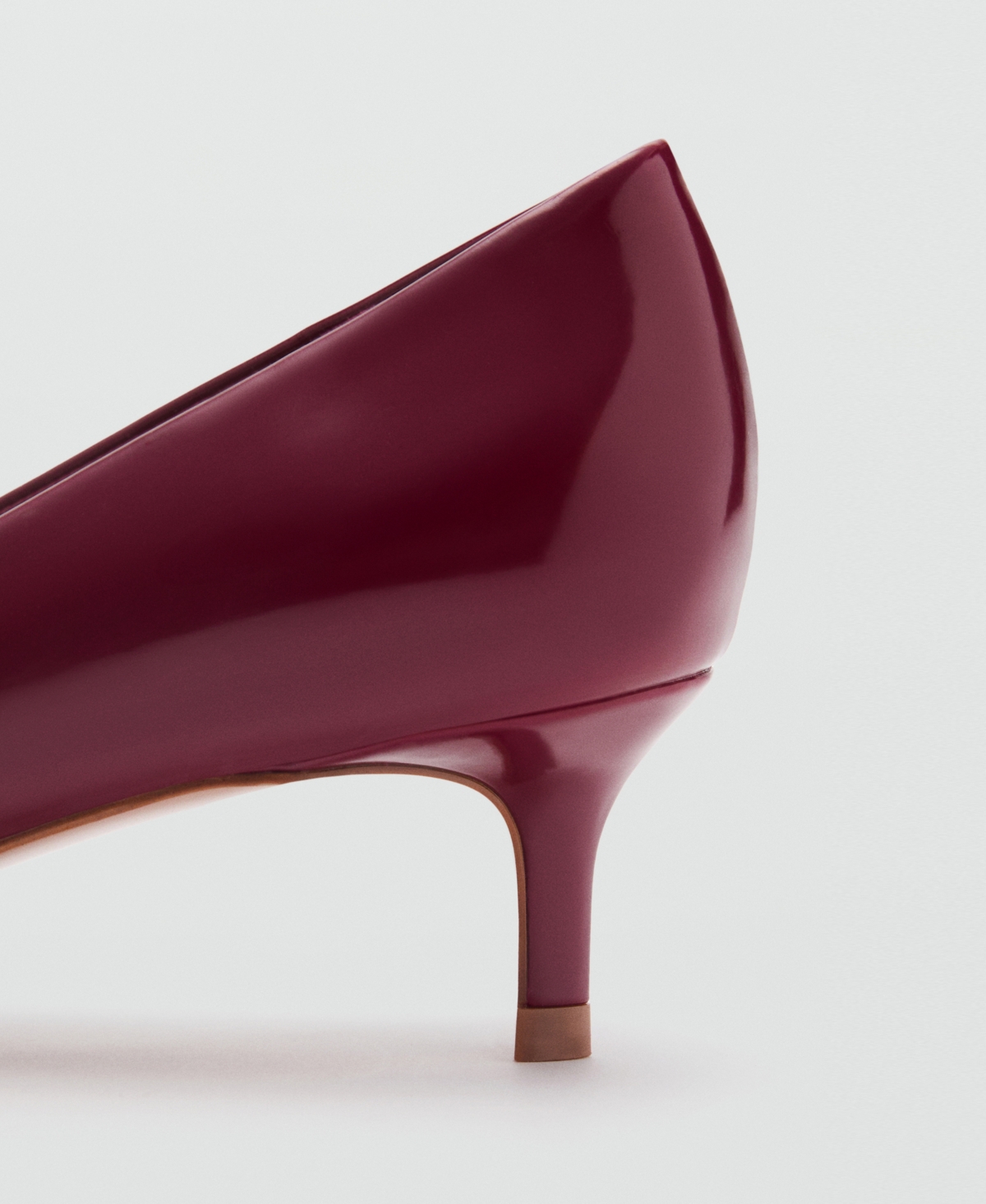 Mango Kitten Pointed Toe Shoe With Patent Leather Effect Burgundy In Burgundy
