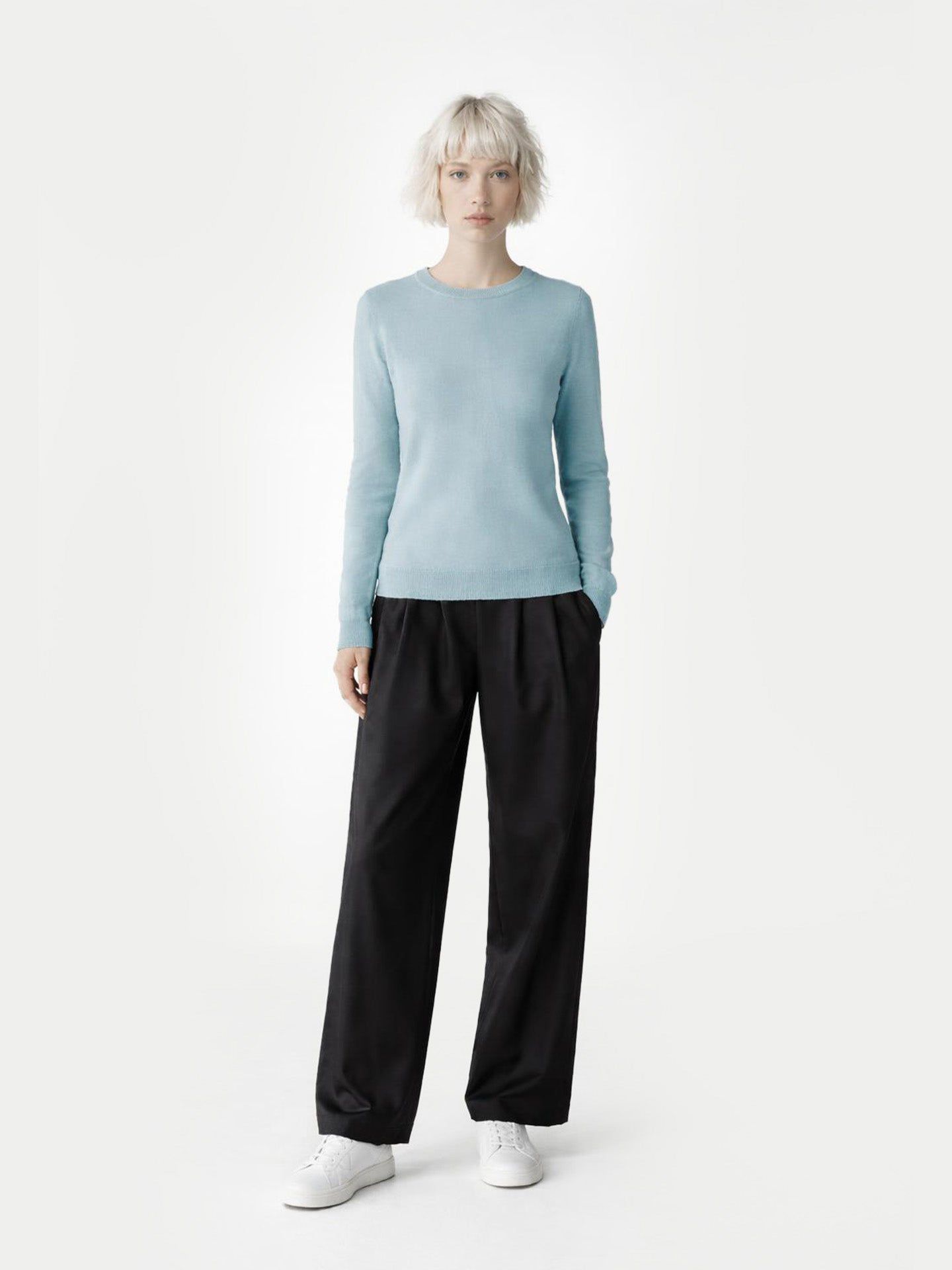 Женский свитер Gobi Cashmere Essential Cashmere Crewneck, цвет: Синий облачный синий — фото 4