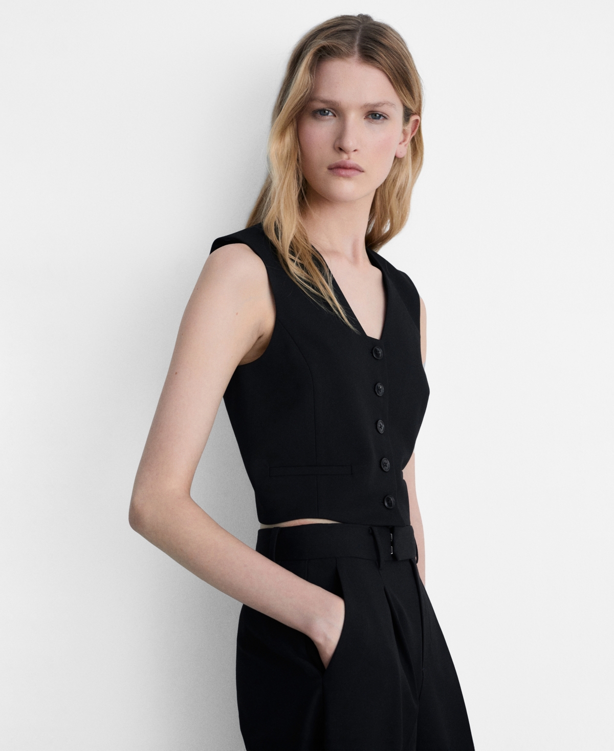 Mango Crop Suit Vest In Black