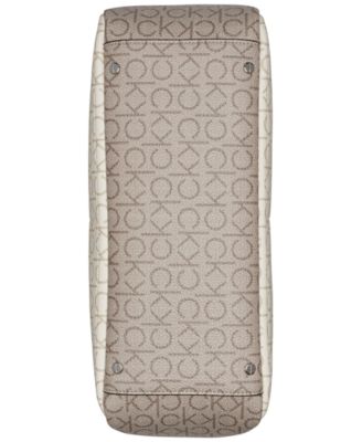 Zoe Signature Chain Tote Bag