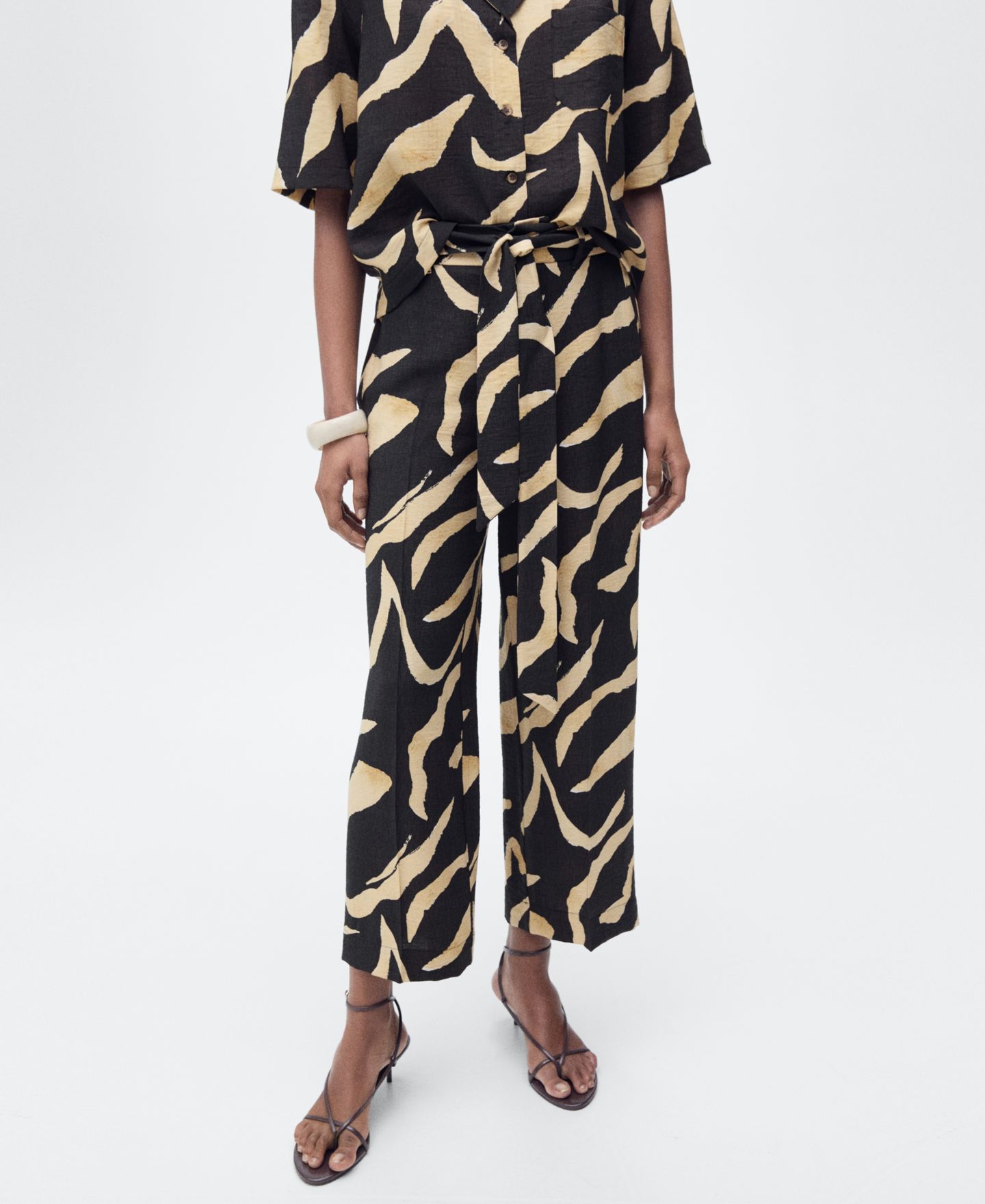 Женские брюки Mango Belted Printed Straight Trousers, цвет: Чёрный — фото 2