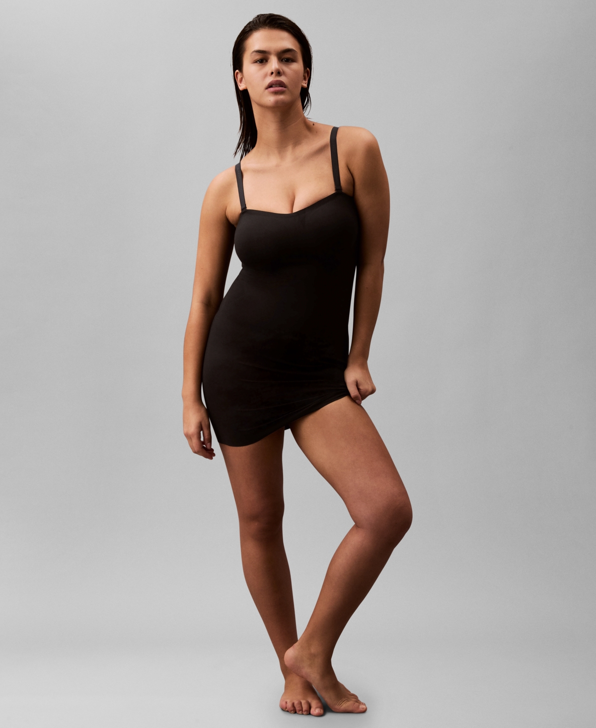 Calvin Klein Women's Stay-put Stretch Shapewear Slip Qf8197